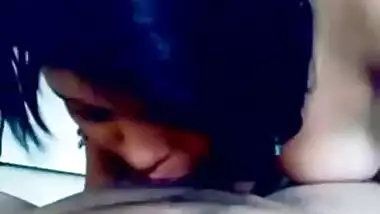 Teen Indian girlfriend homemade blowjob video