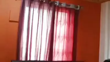 Couple gets drenched in sweat after a hard desi chudai