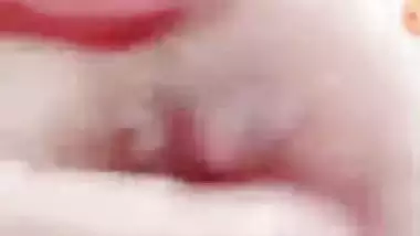 Live cam cute girl playing with boobs and hairy pussy