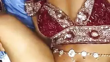A sexy Tamil girl gets fuck by a foreign guy in NRI porn