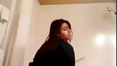 Girl With Big Ass and Big Boobs Changing