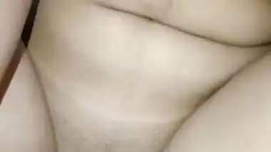 Super horny girl fucking mms part 2